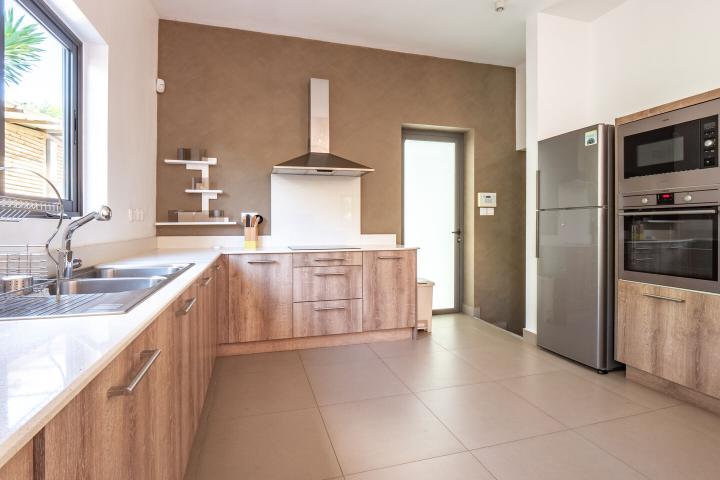 Villa 3 chambres en suite , piscine et jacuzzi à vendre à Tamarin