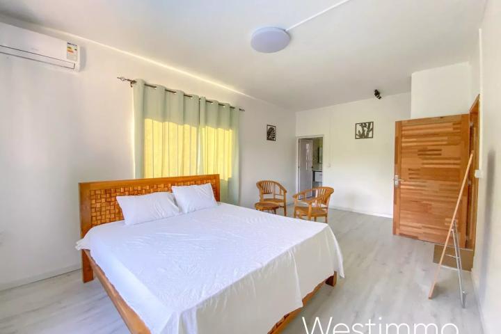 Location long terme Villa moderne neuve avec piscine à Calodyne