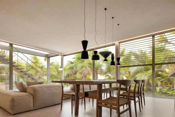 ROCHES NOIRES – Un appartement baigné de lumière, au cœur d’un écrin de verdure raffiné à vendre