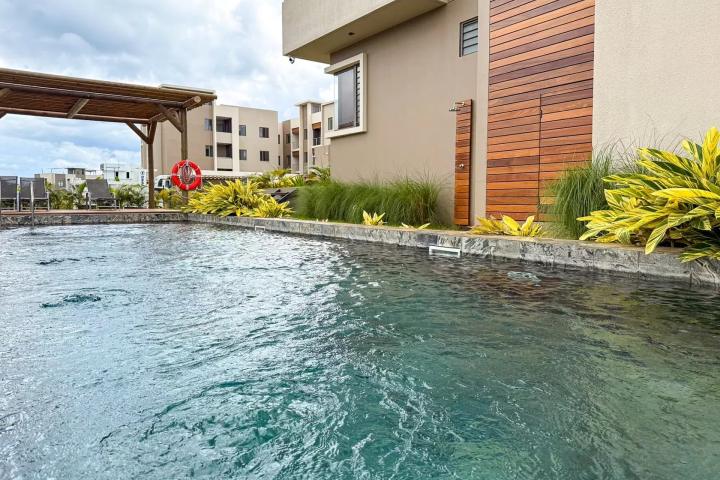 3-bedroom apartment with private rooftop and sea view in Flic en Flac