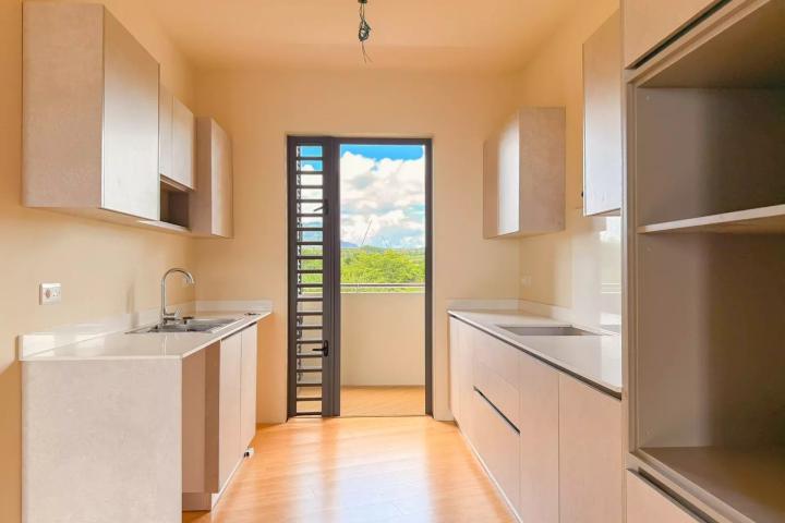 3-bedroom apartment with private rooftop and sea view in Flic en Flac
