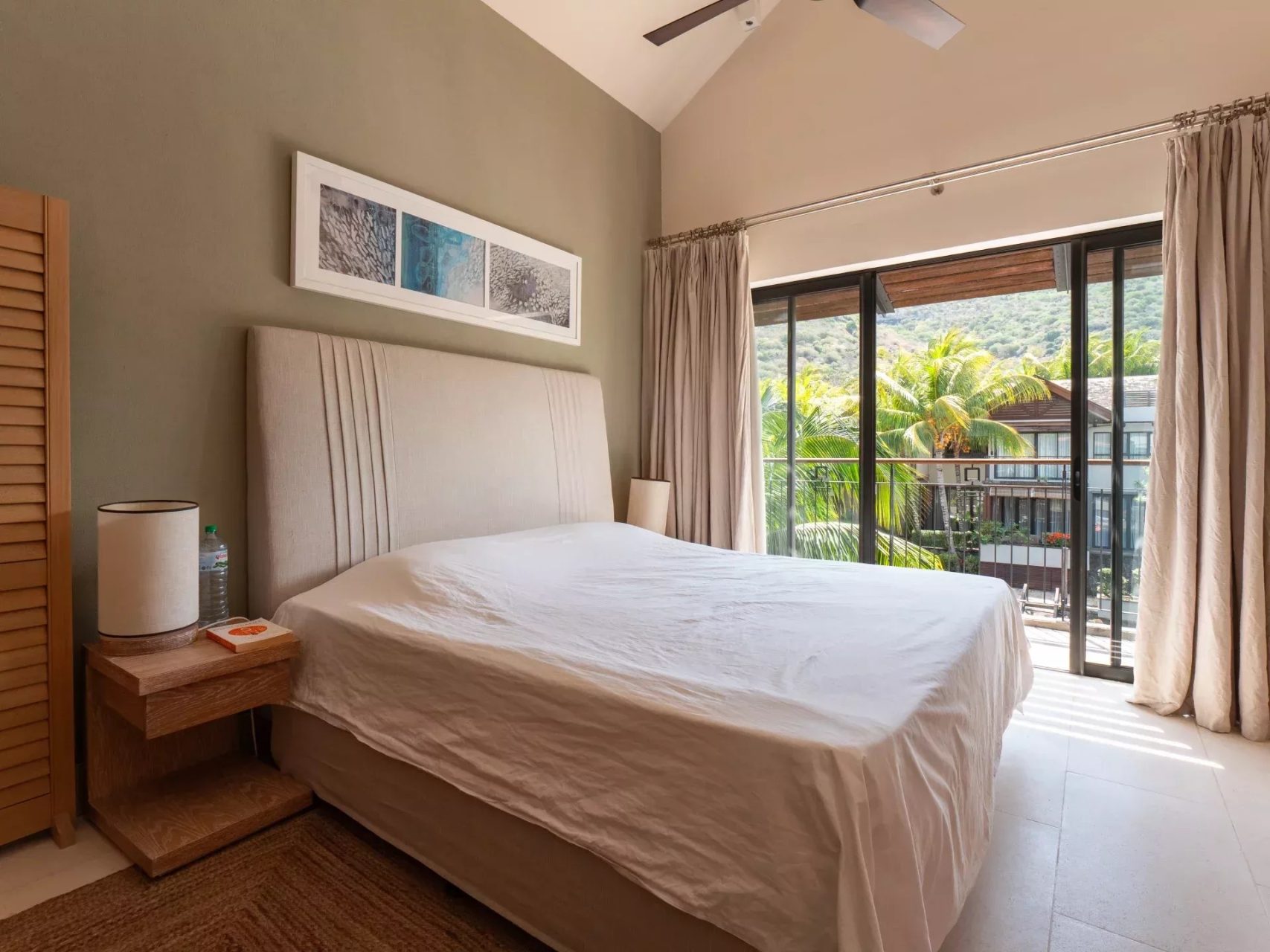 3-bedroom duplex with private pontoon in La Balise Marina for sale in Black River