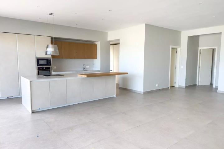 TAMARIN – Penthouse à vendre avec 3 chambres et grande surface de 333 m²