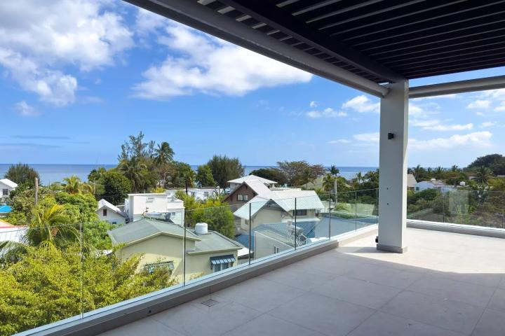 TAMARIN – Penthouse à vendre avec 3 chambres et grande surface de 333 m²