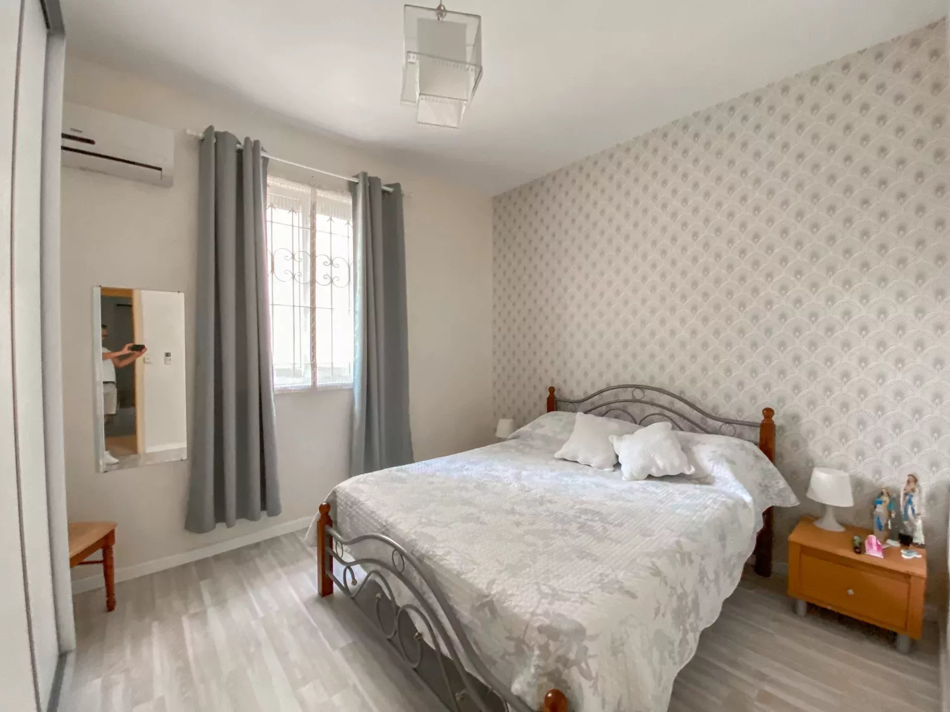PEREYBERE – Location saisonnière Appartement 3 chambres en rez-de-chaussée de villa