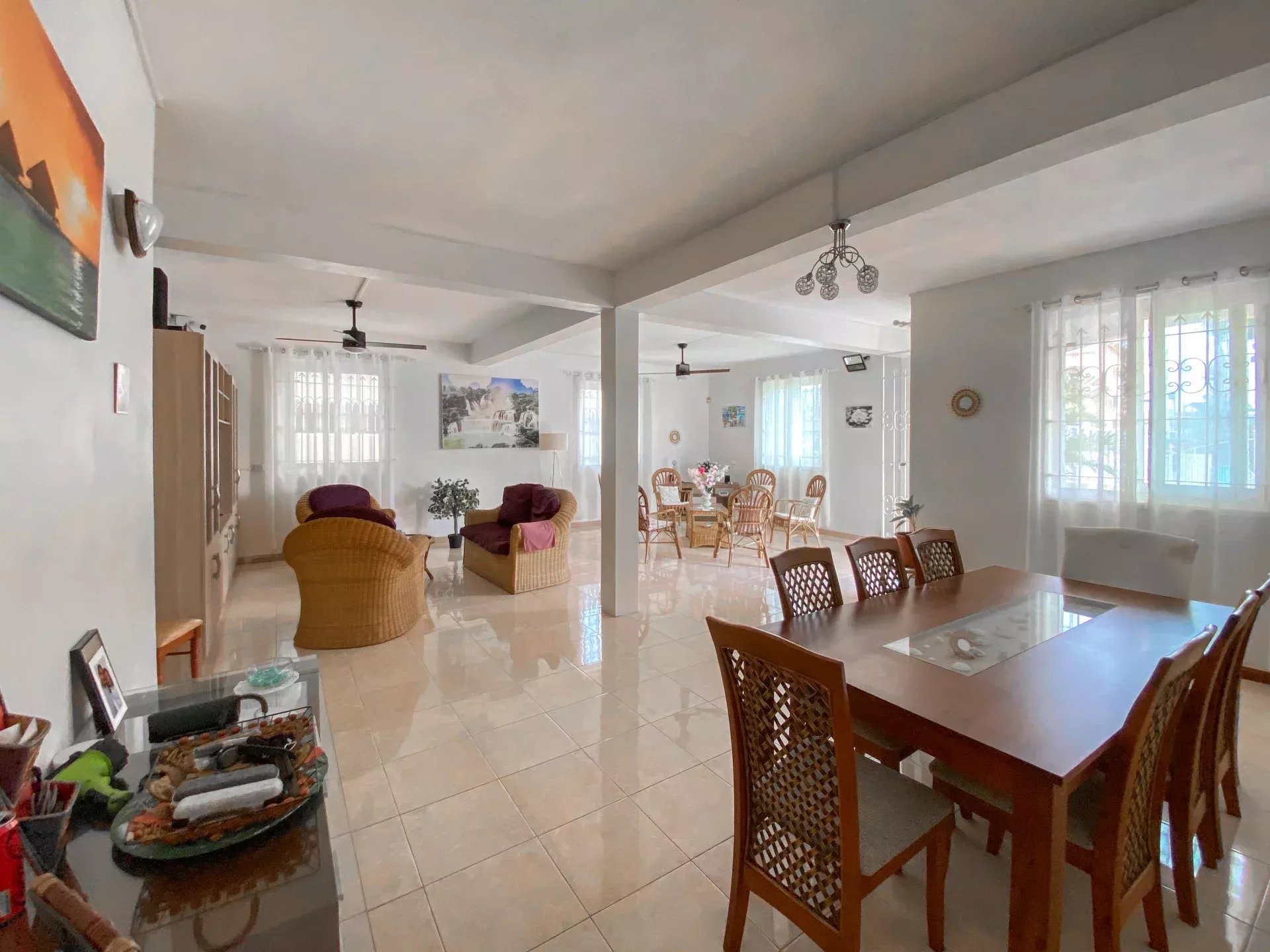 PEREYBERE – Location saisonnière Appartement 3 chambres en rez-de-chaussée de villa