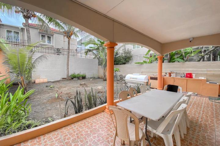 PEREYBERE - seasonal rental, 3-bedroom ground-floor villa apartment
