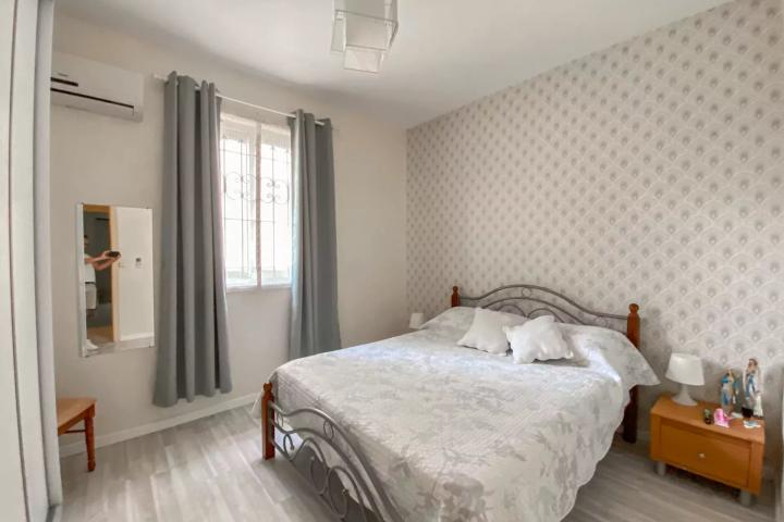 PEREYBERE - seasonal rental, 3-bedroom ground-floor villa apartment