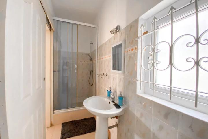 PEREYBERE - seasonal rental, 3-bedroom ground-floor villa apartment
