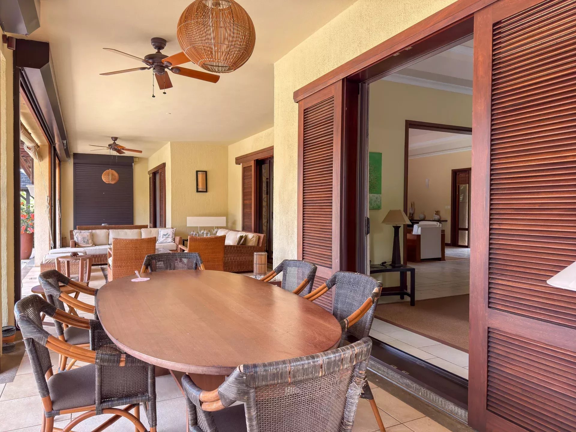 Villa à vendre à Tamarin avec piscine privée sur terrain de 4 000 m²