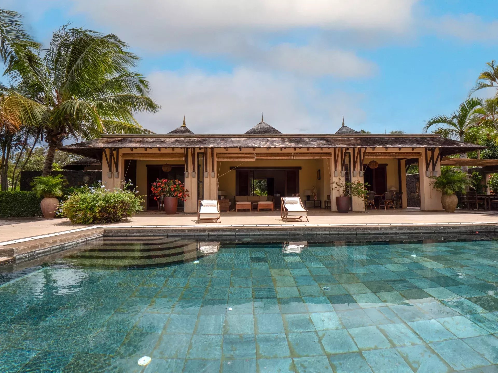 Villa à vendre à Tamarin avec piscine privée sur terrain de 4 000 m²