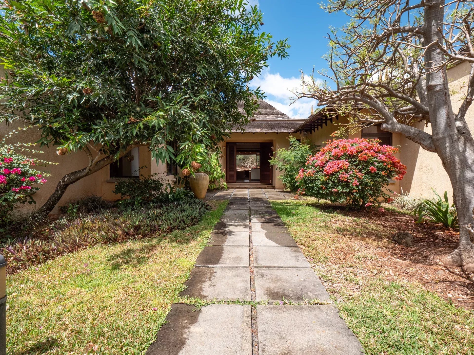 Villa à vendre à Tamarin avec piscine privée sur terrain de 4 000 m²