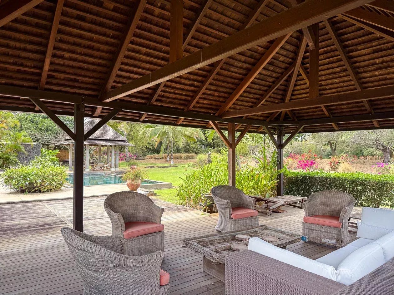 Villa à vendre à Tamarin avec piscine privée sur terrain de 4 000 m²