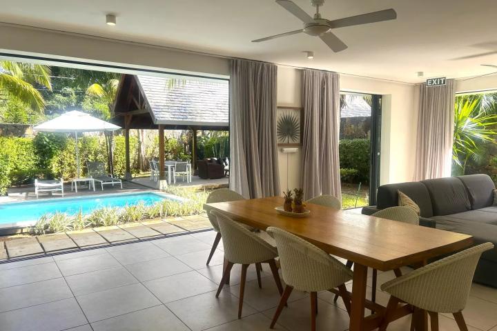 Villa premium à vendre avec jardin tropical et architecture contemporaine à Tamarin