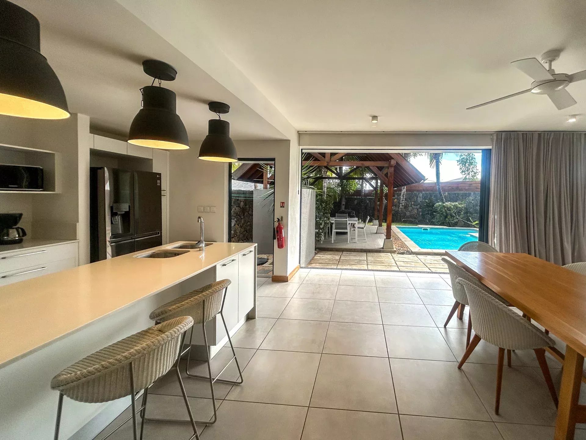 TAMARIN – Villa à vendre avec piscine privée et 3 chambres sur 482 m²