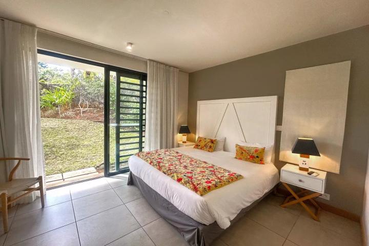 TAMARIN - 3-bedroom villa with private pool on 482 sq m plot