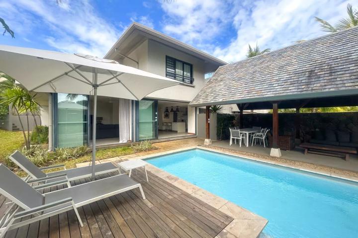 TAMARIN – Villa à vendre avec piscine privée et 3 chambres sur 482 m²