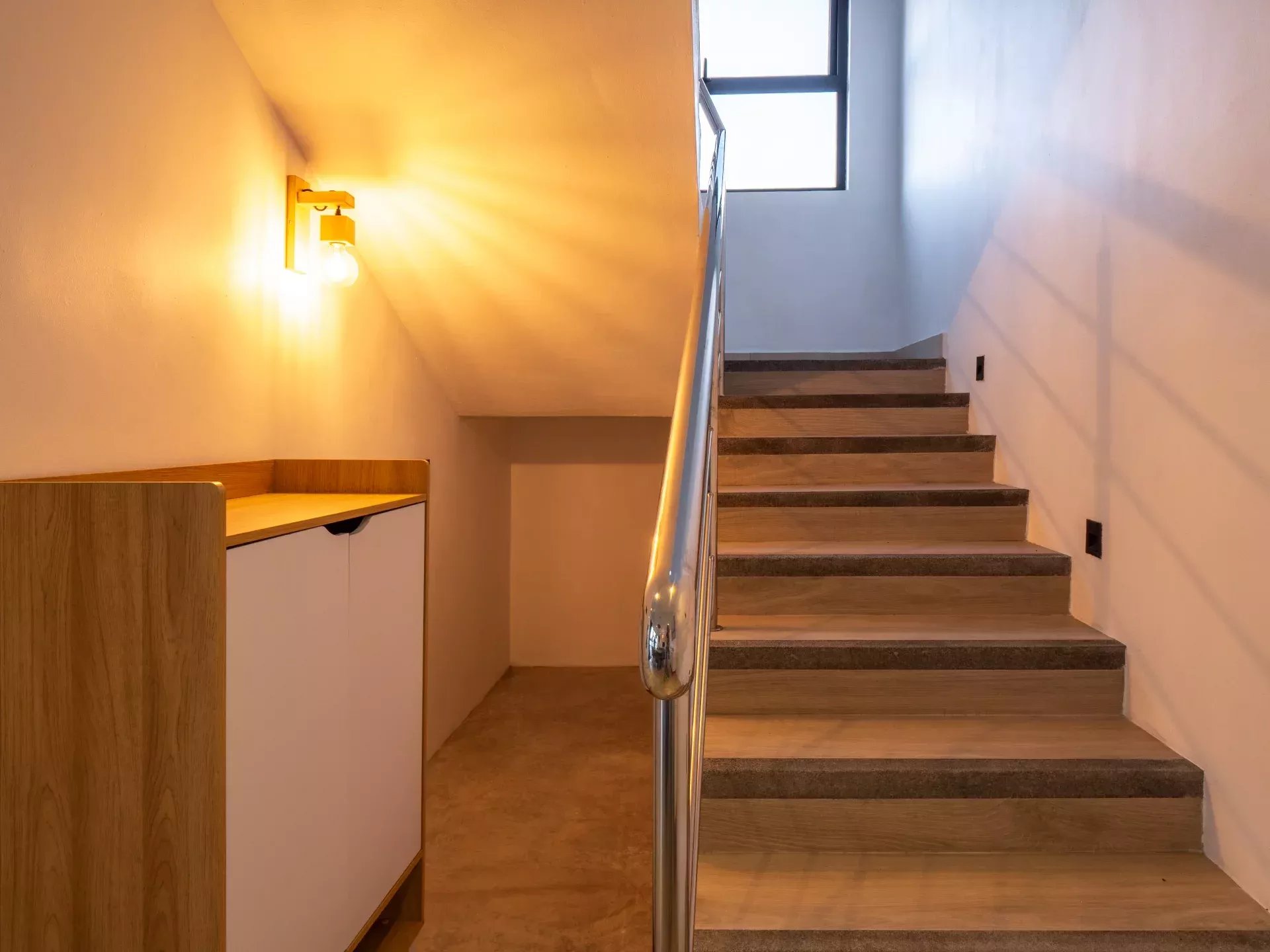 Villa neuve avec piscine privée à louer à La Gaulette