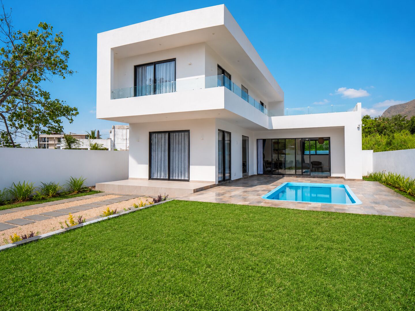 Villa neuve avec piscine privée à louer à La Gaulette
