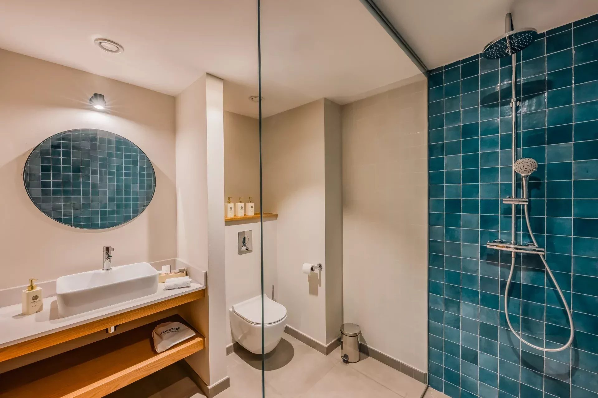 Penthouse à vendre à Rivière Noire avec 4 chambres et piscine privée de 500m²