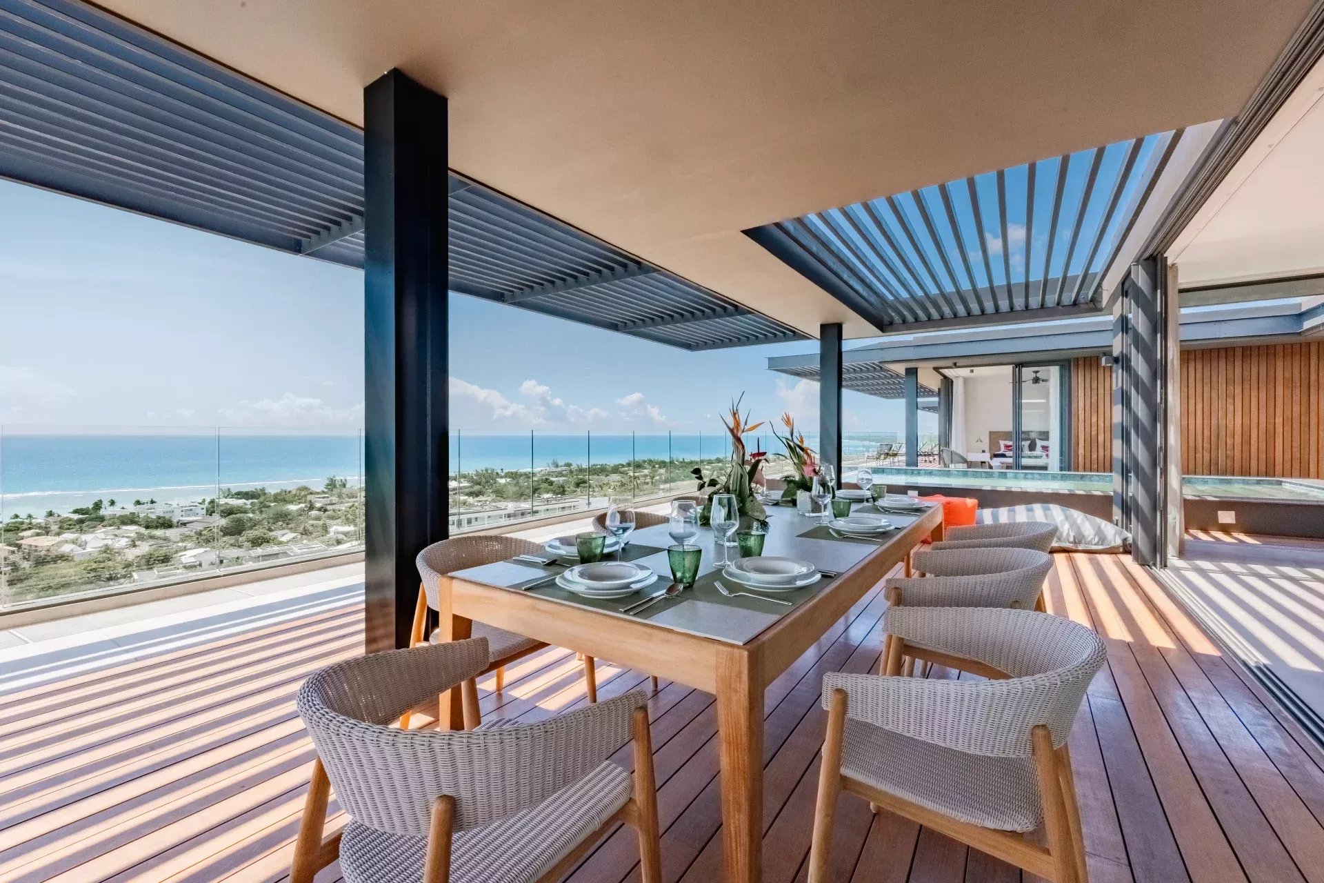 Penthouse à vendre à Rivière Noire avec 4 chambres et piscine privée de 500m²