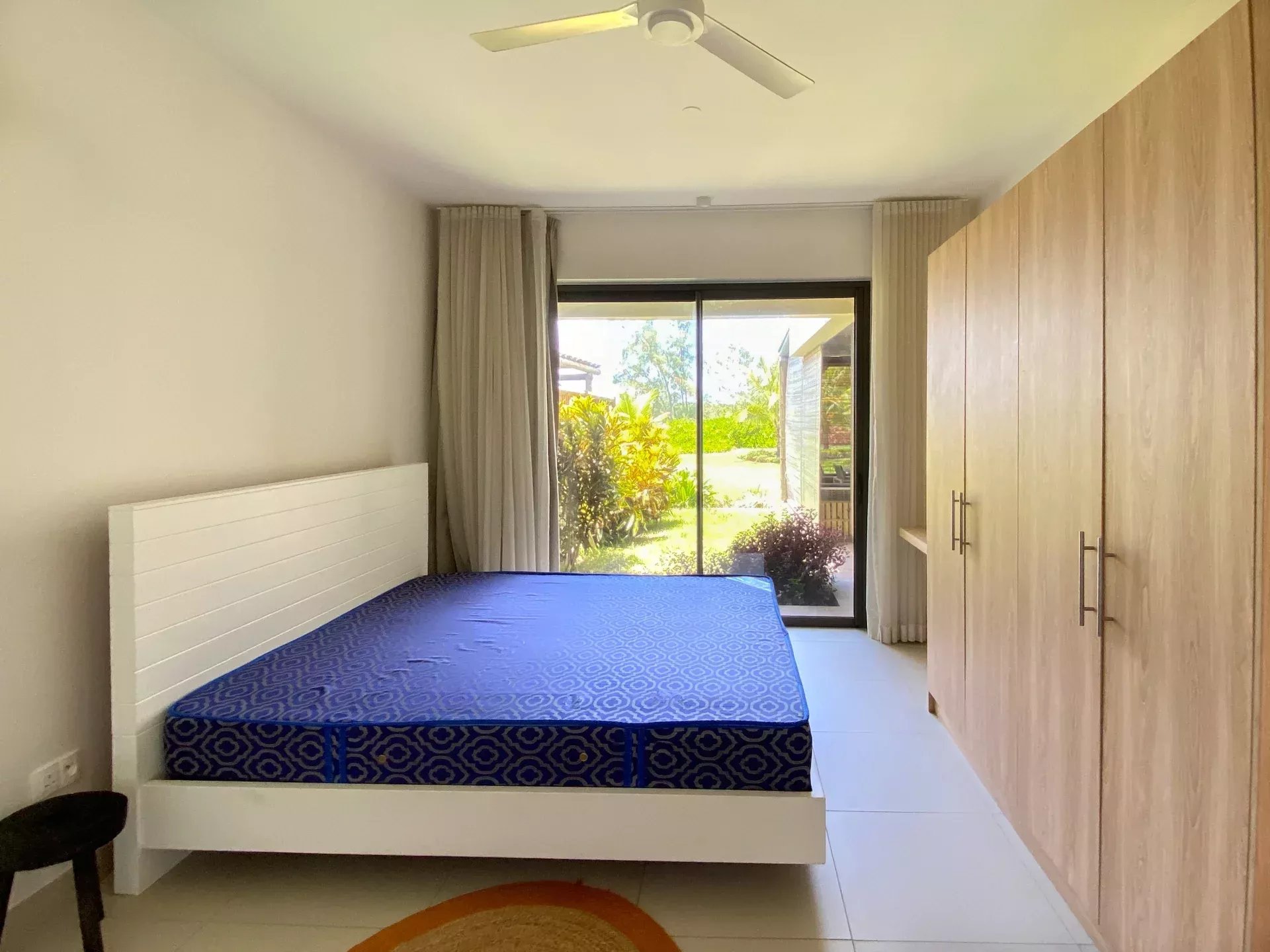 GRAND GAUBE - magnificent modern duplex by the Barachois