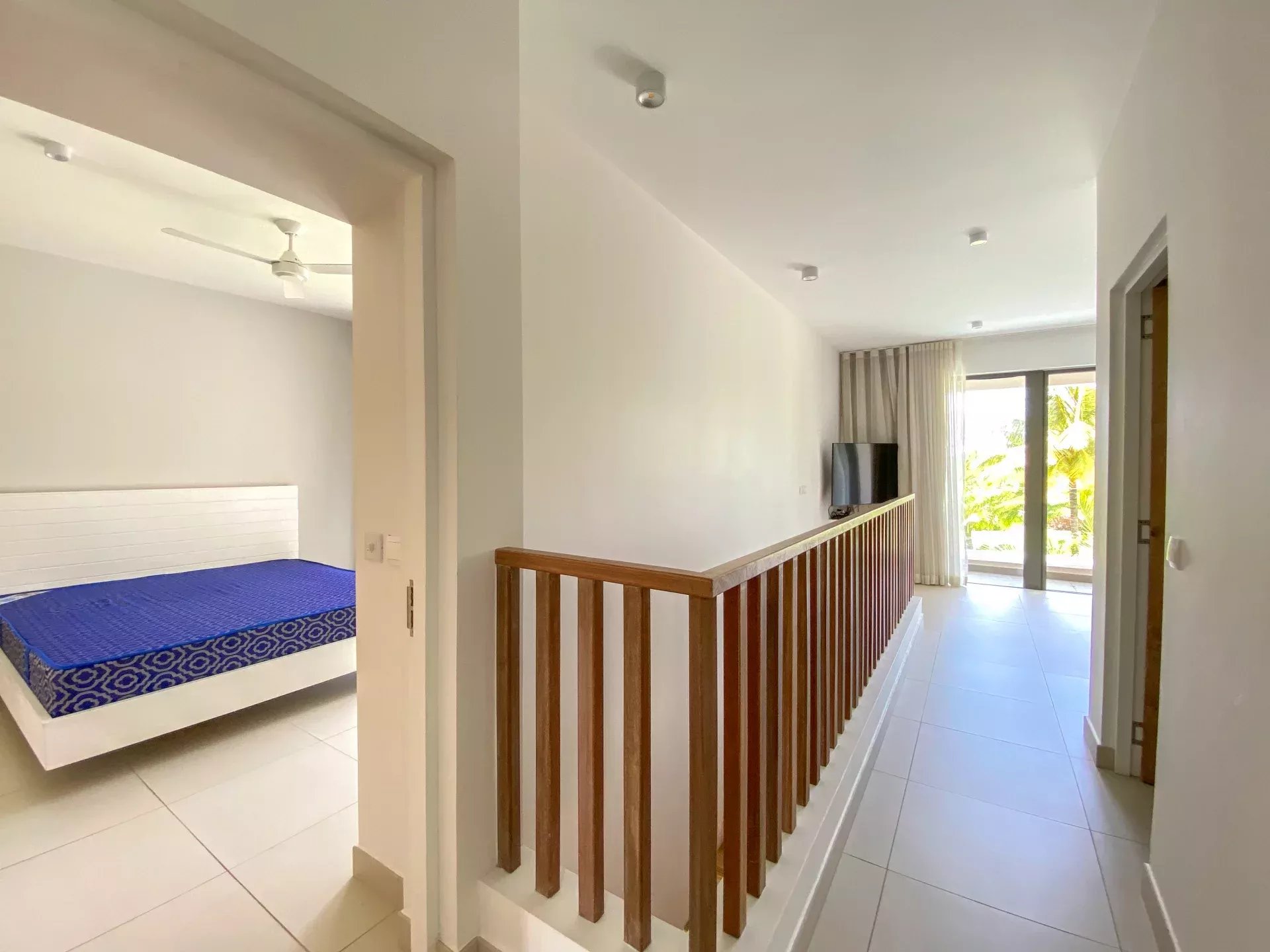 GRAND GAUBE - magnificent modern duplex by the Barachois