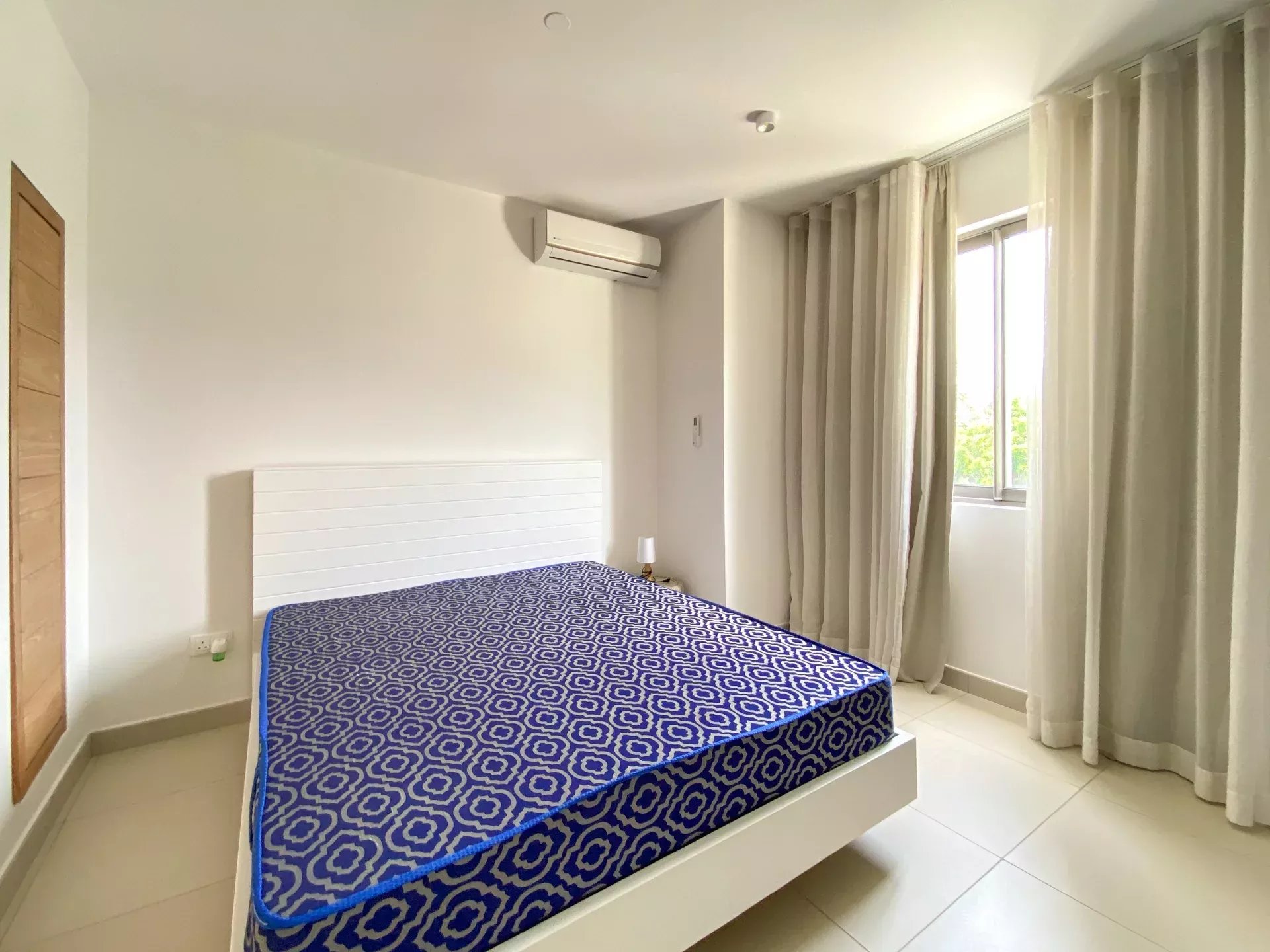 GRAND GAUBE - magnificent modern duplex by the Barachois