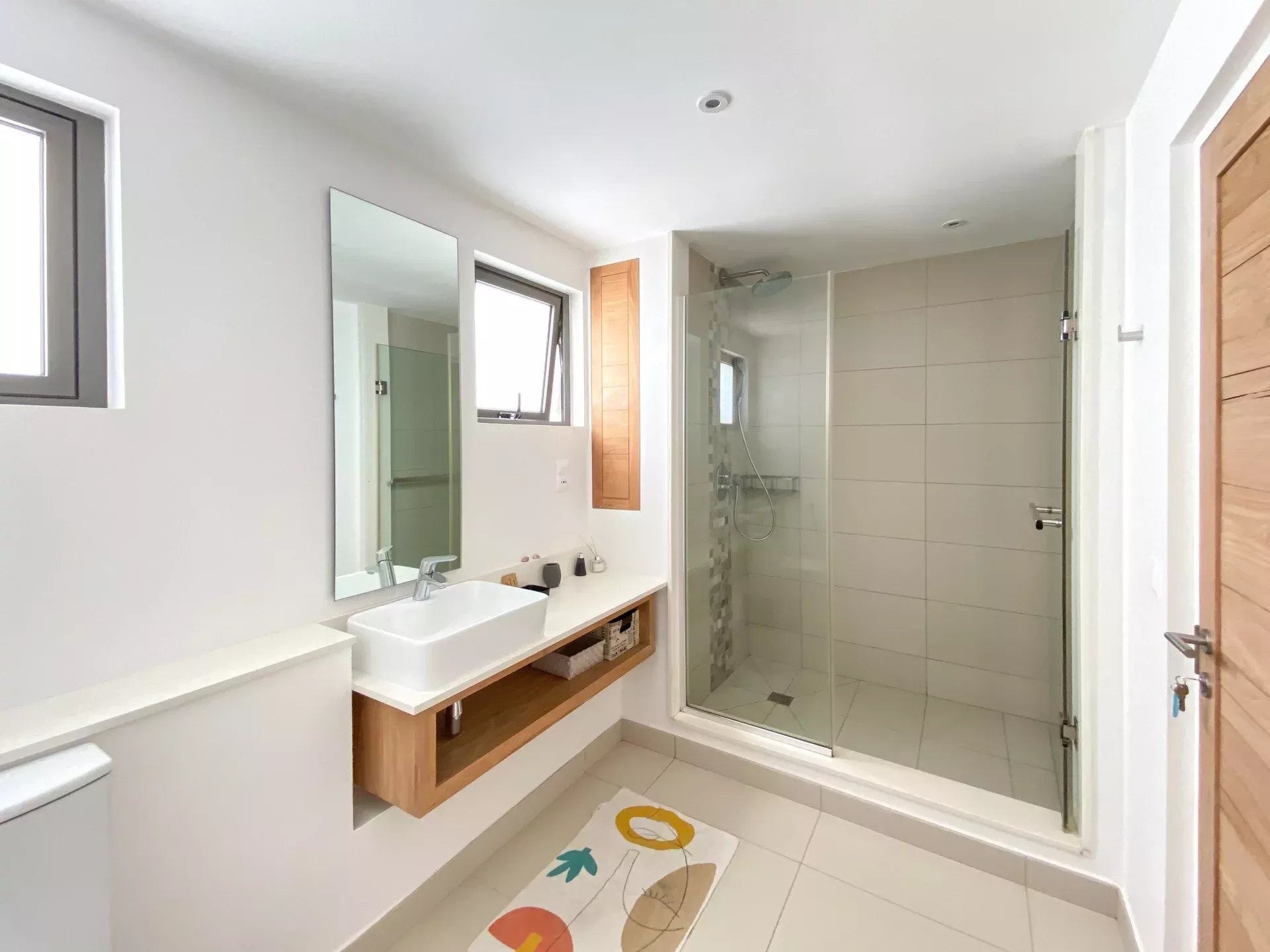 GRAND GAUBE - magnificent modern duplex by the Barachois