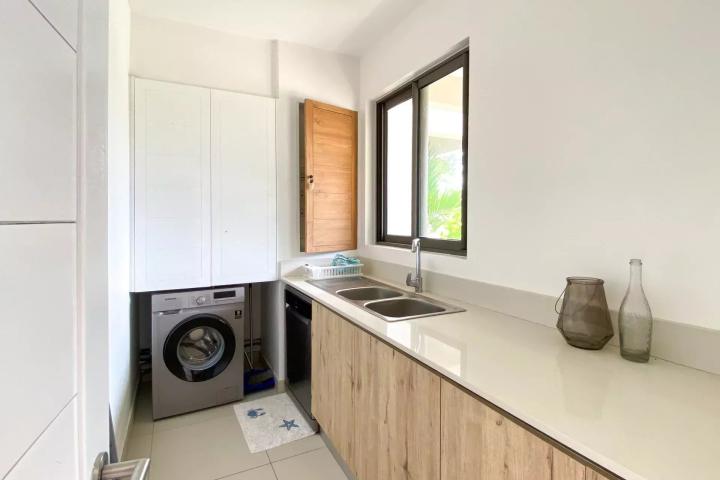 GRAND GAUBE – Magnifique duplex moderne au bord du Barachois à louer