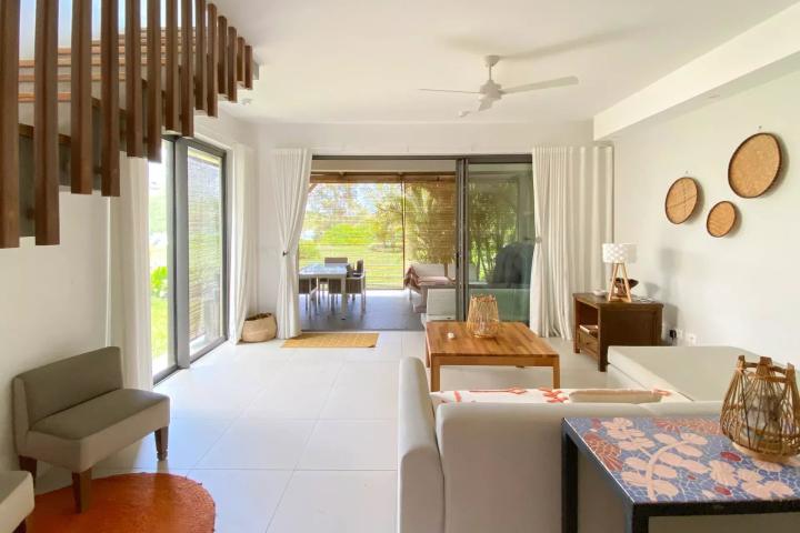 GRAND GAUBE – Magnifique duplex moderne au bord du Barachois à louer