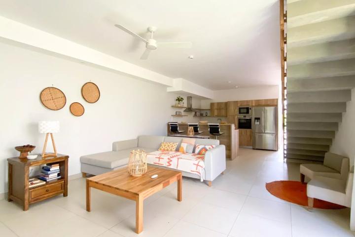GRAND GAUBE – Magnifique duplex moderne au bord du Barachois à louer
