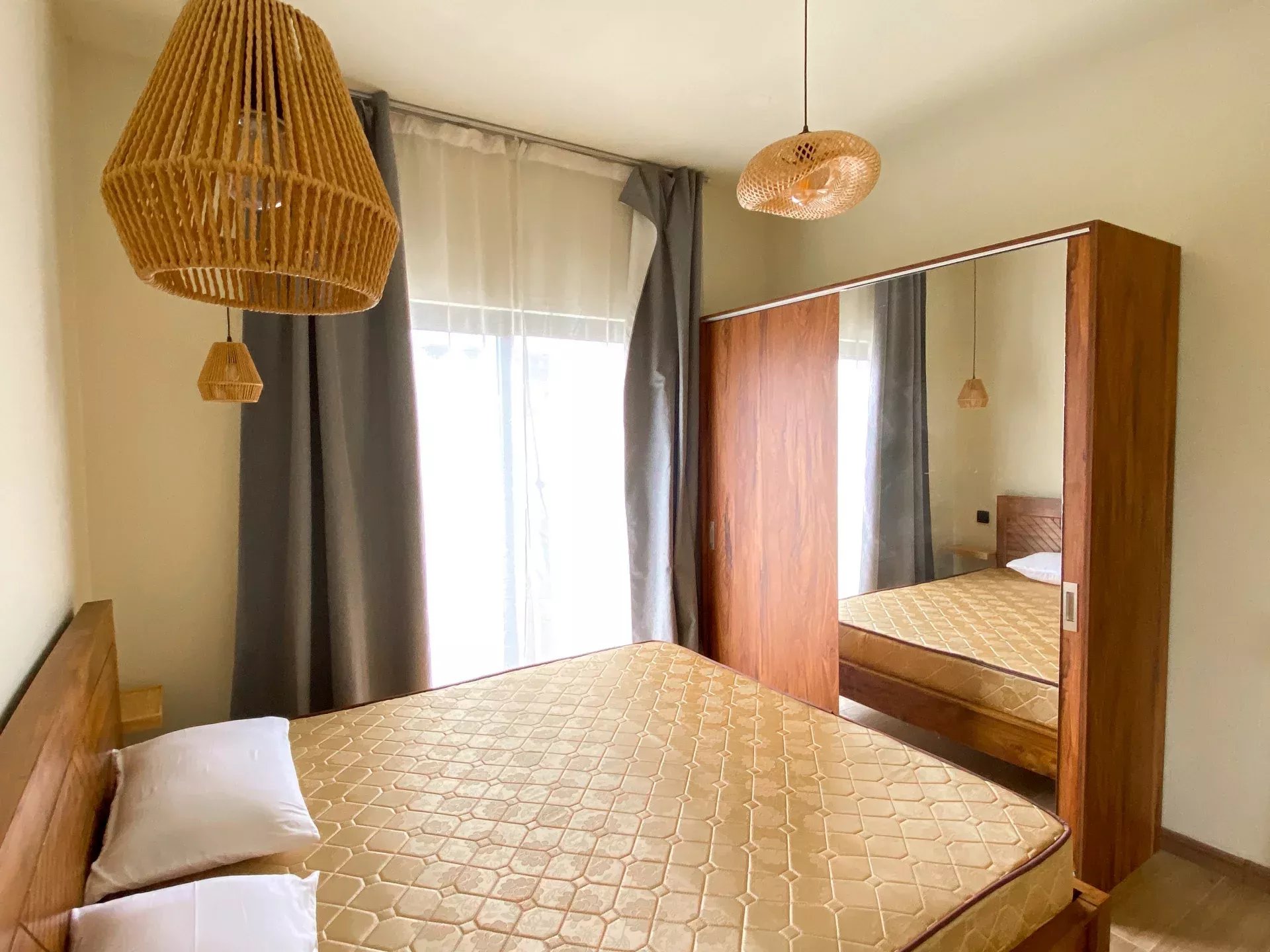 Trou aux Biches – À louer appartement neuf de 2 chambres avec piscine