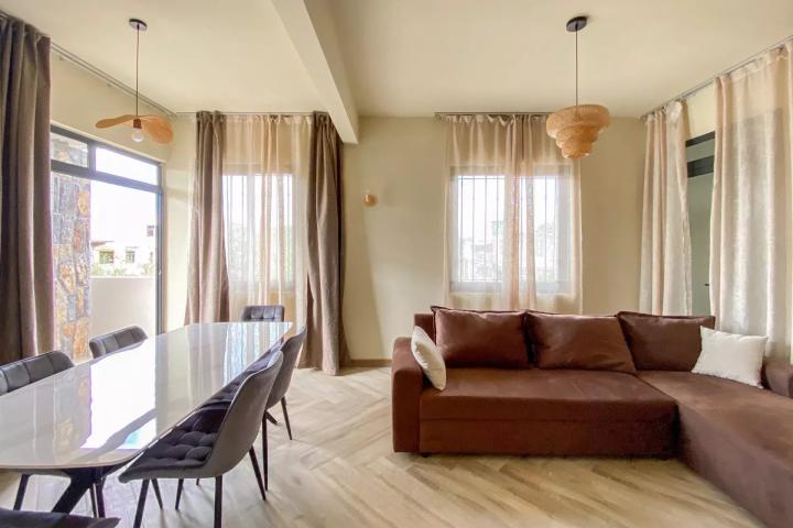 Trou aux Biches – À louer appartement neuf de 2 chambres avec piscine