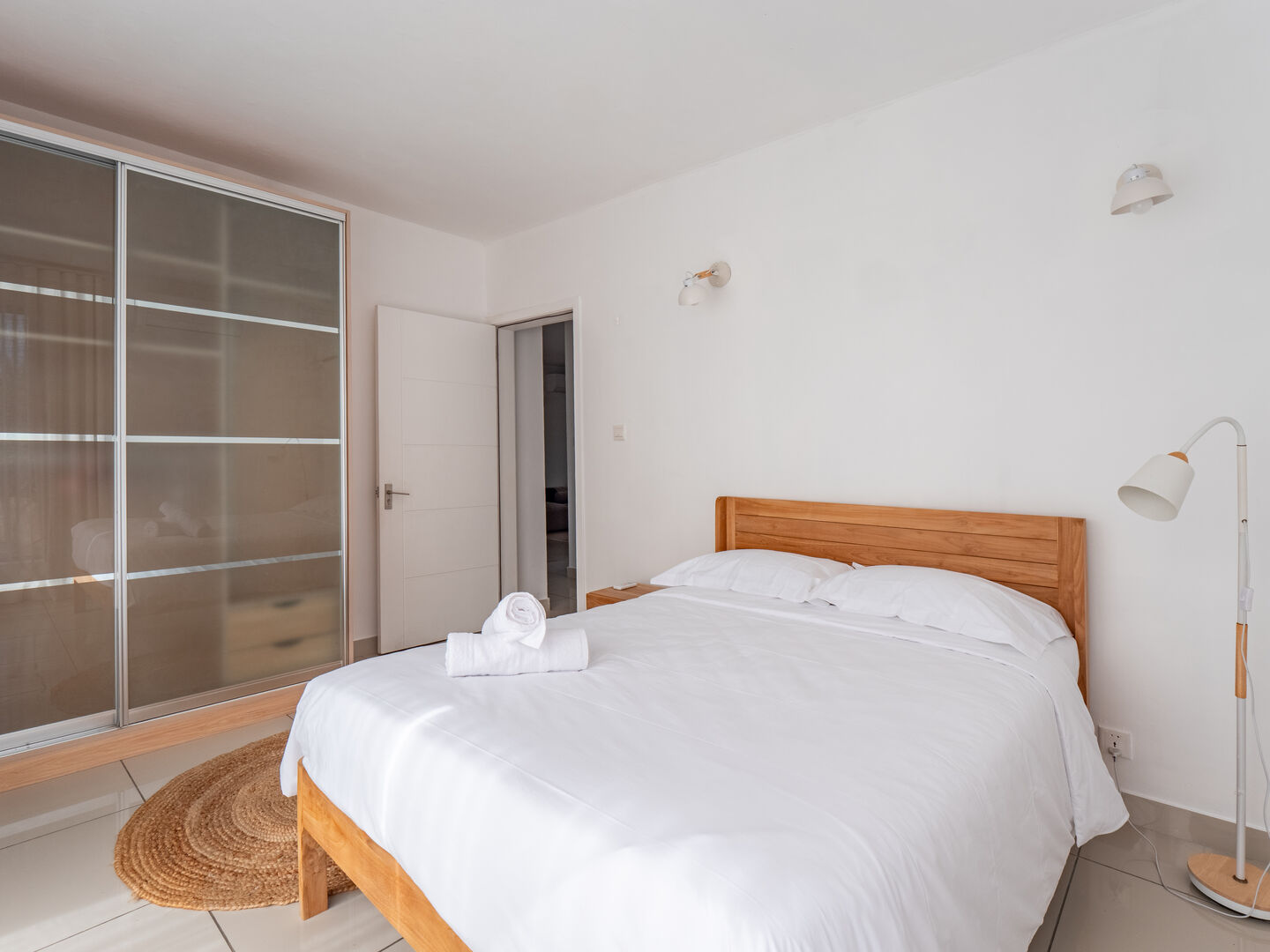 Appartement rénové 3 chambres à louer à La Preneuse