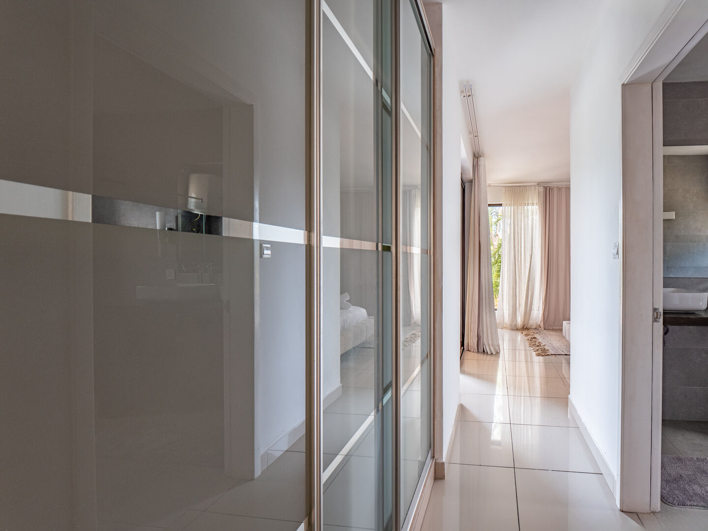 Appartement rénové 3 chambres à louer à La Preneuse