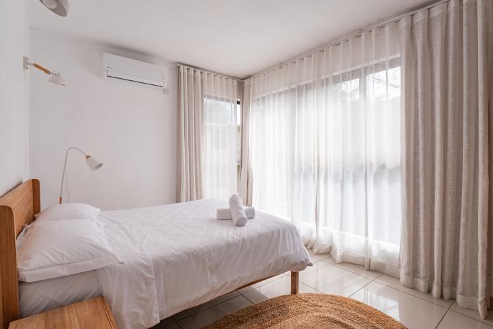 Appartement rénové 3 chambres à louer à La Preneuse