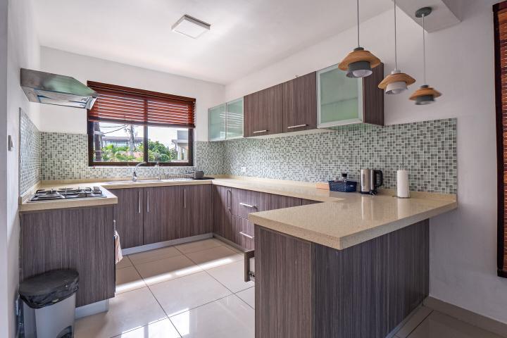 Appartement rénové 3 chambres à louer à La Preneuse