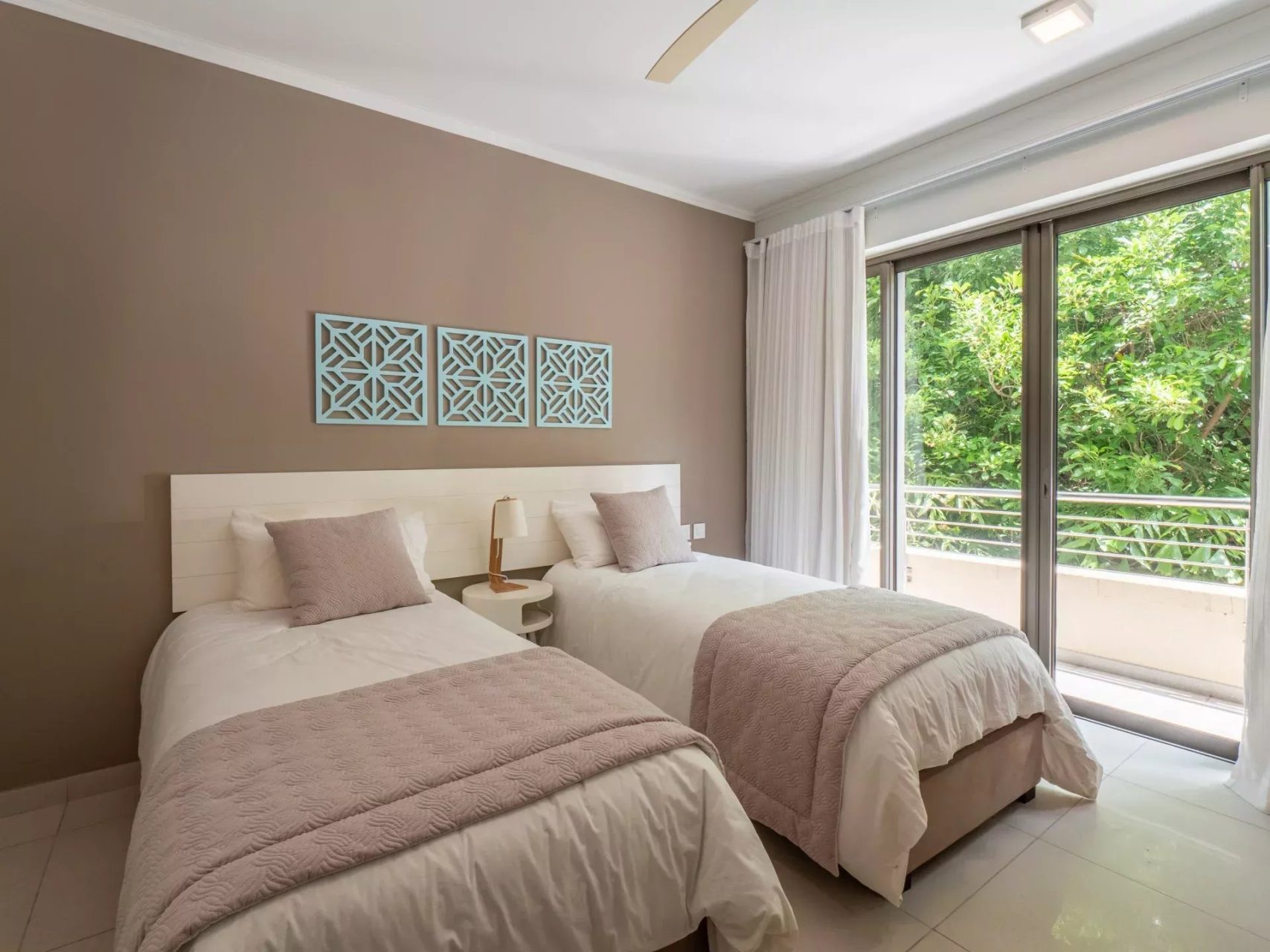 Appartement meublé 3 chambres avec terrasse à l’île Maurice proche golf et plage à vendre à Tamarin