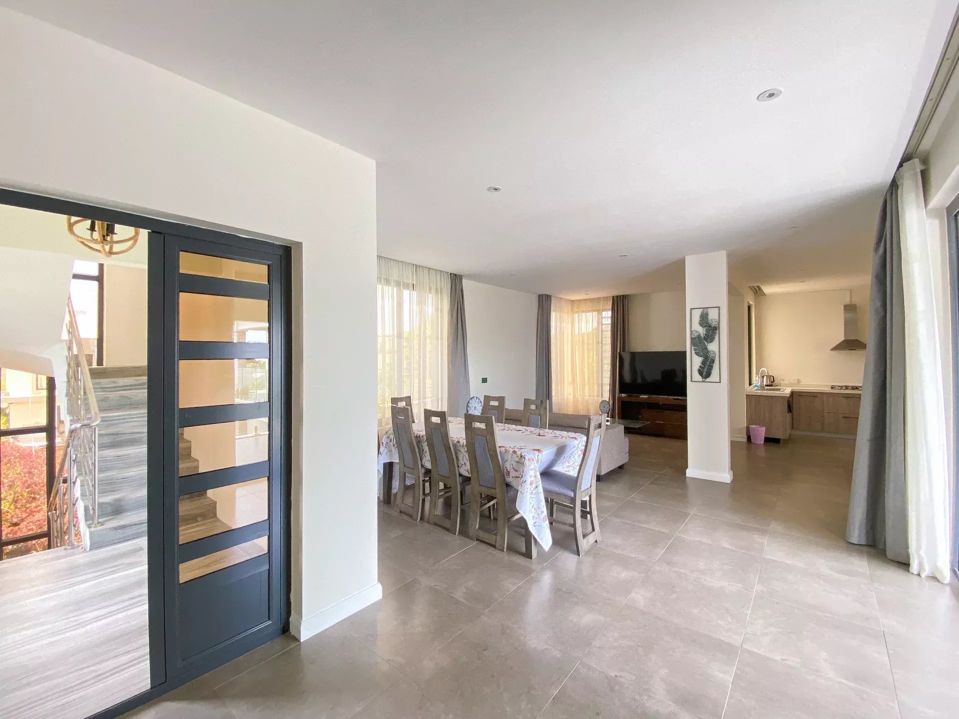 Mon Choisy - exceptional villa for long-term rental