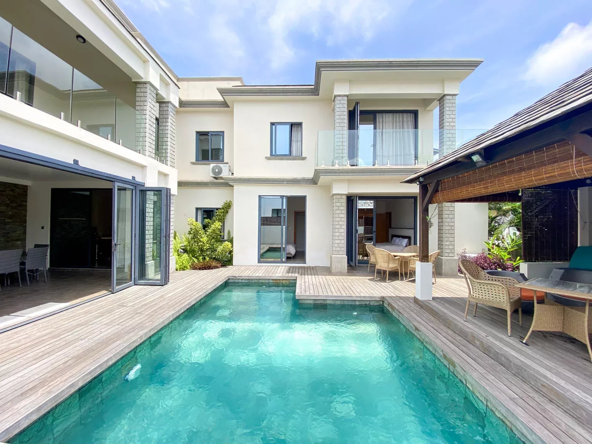 Mon Choisy - exceptional villa for long-term rental