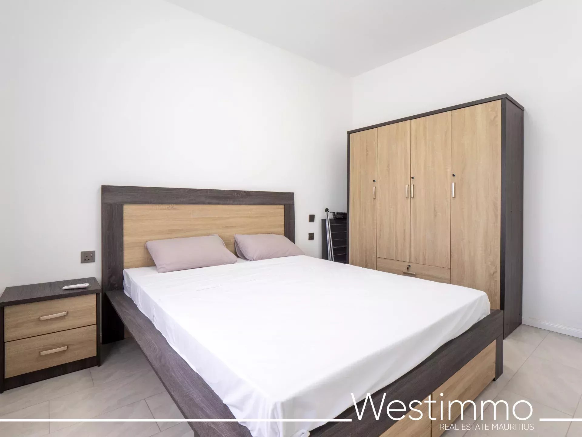 Furnished 3-bedroom apartment to rent in Flic en Flac