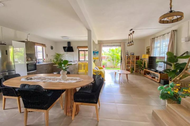 Trou aux Biches – À louer Villa récente à 200m de la plage