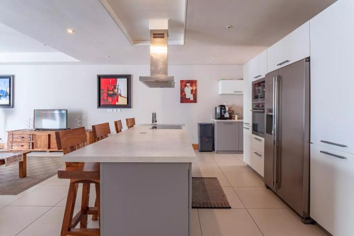 Duplex à La Balise avec vue mer et accès direct au littoral à vendre à Rivière Noire