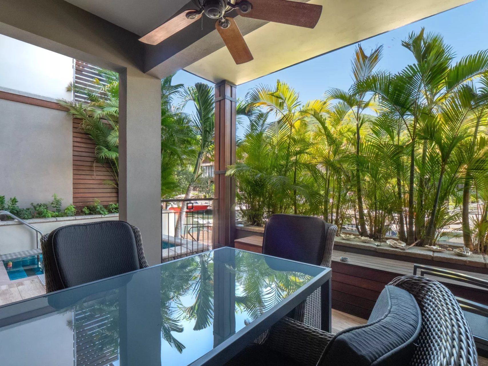 Duplex 3 chambres avec ponton privé à La Balise Marina à vendre à Rivière Noire