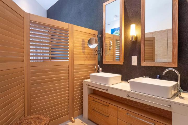 Duplex 3 chambres avec ponton privé à La Balise Marina à vendre à Rivière Noire