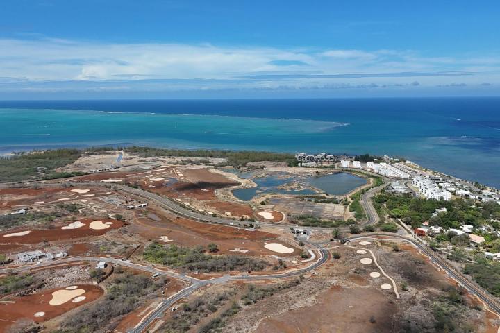 Villa éco-responsable 3 chambres à Tamarin face au golf à vendre