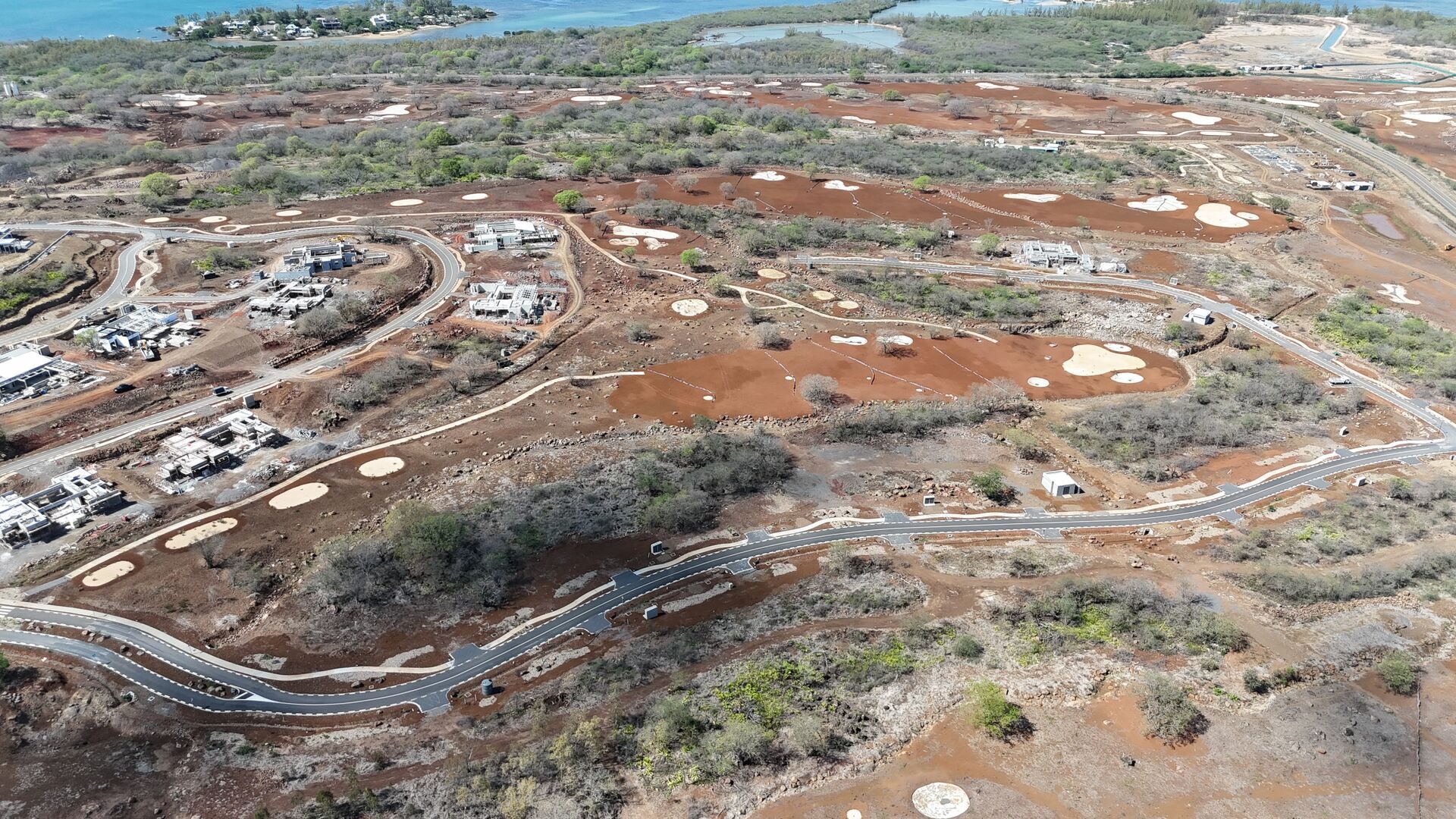 Terrain à vendre de 1 640 m² à Rivière Noire, accessible aux non-Mauriciens