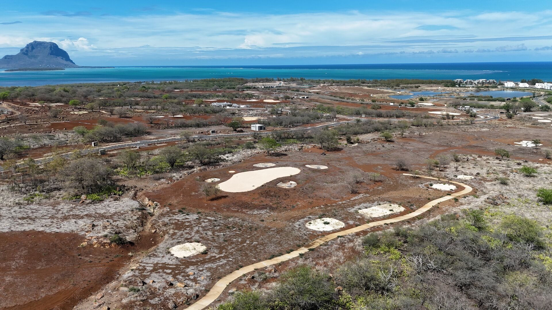 Villa éco-responsable 3 chambres à Tamarin face au golf à vendre