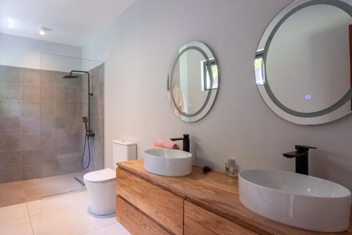 Maison meublée de 270 m² sur le golf de Bel Ombre à vendre
